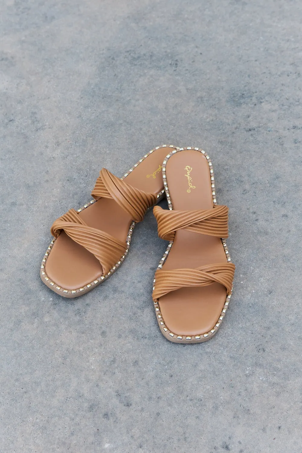 Double Strap Twist Sandals