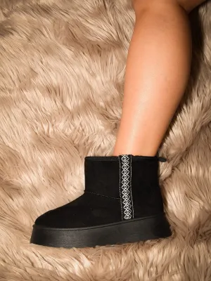 Round Toe Platform Boots