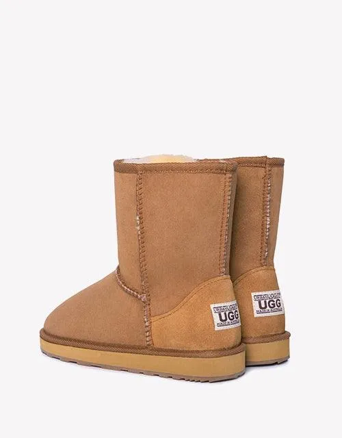 URBAN UGG® Classic Short II