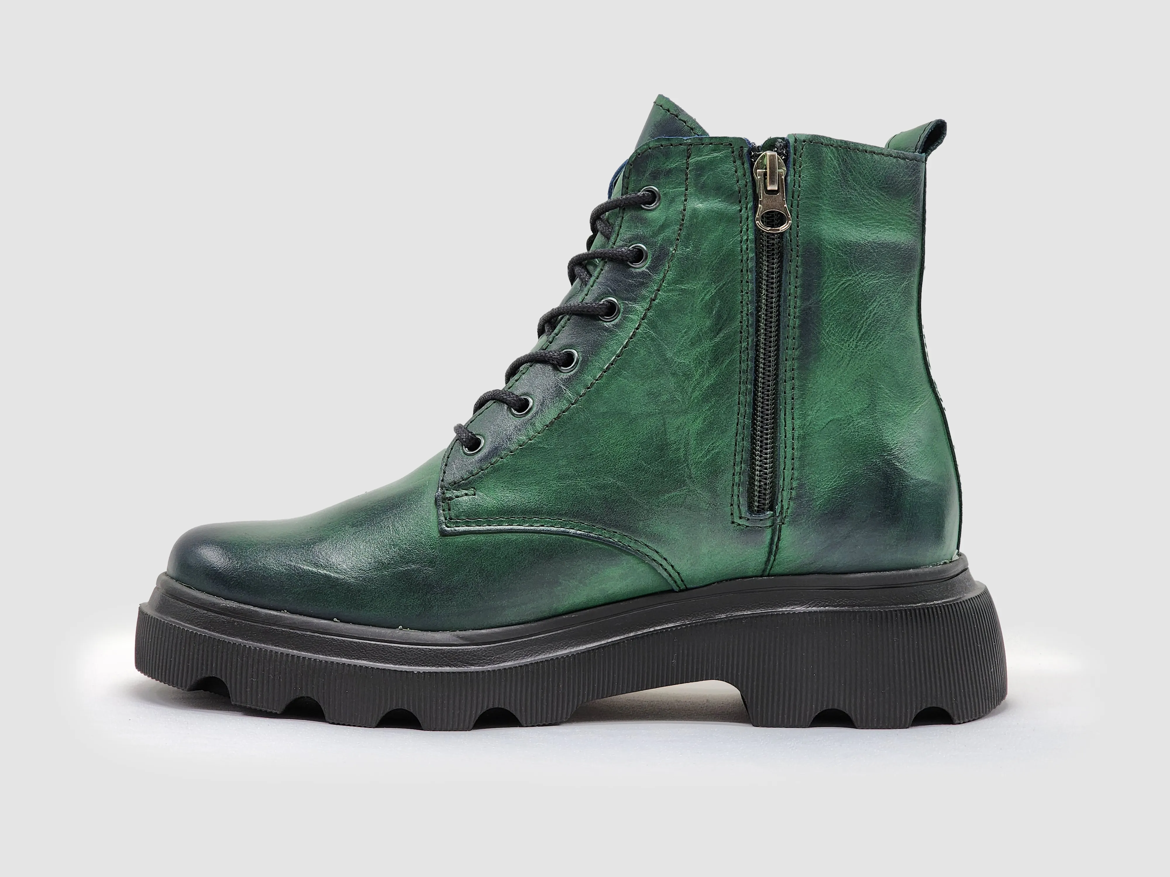 Women's Modern Lined Zip-Up Leather Boots - Green