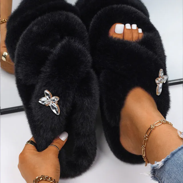 Yeknu Women&#39;s Slippers Fluffy Faux Fur Rhinestone Letter M Decor Slides Flat Sandals Cute Slippers Flip Flops Luxury Shoes